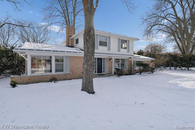 Builiding view four for 5241 S Pebblecreek, West Bloomfield, MI. 48322