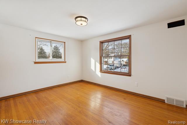 Builiding view twenty six for 5241 S Pebblecreek, West Bloomfield, MI. 48322