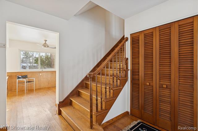 Builiding view twenty two for 5241 S Pebblecreek, West Bloomfield, MI. 48322