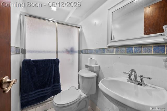Builiding view fifty one for 28700 W 14 Mile, West Bloomfield, MI. 48322