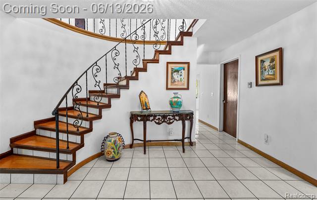 Builiding view thirteen for 28700 W 14 Mile, West Bloomfield, MI. 48322