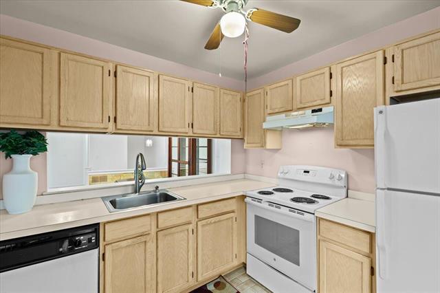 Builiding view twelve for 44750 Bayview, Novi, MI. 48377