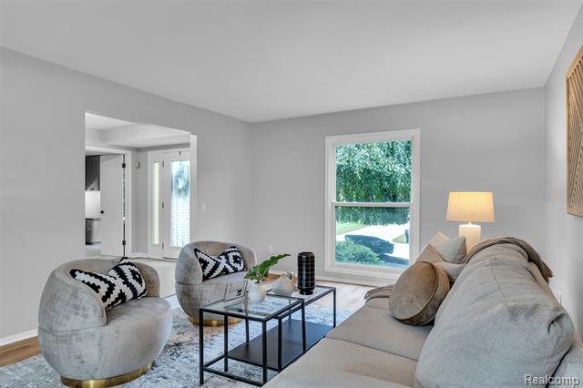 Builiding view eleven for 31037 North Park, Farmington, MI. 48331