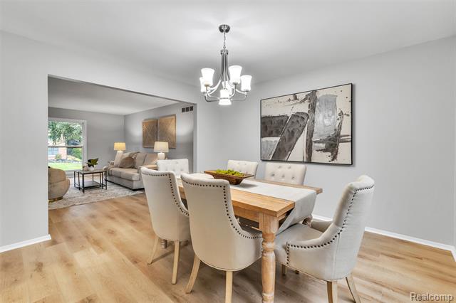 Builiding view fifteen for 31037 North Park, Farmington, MI. 48331