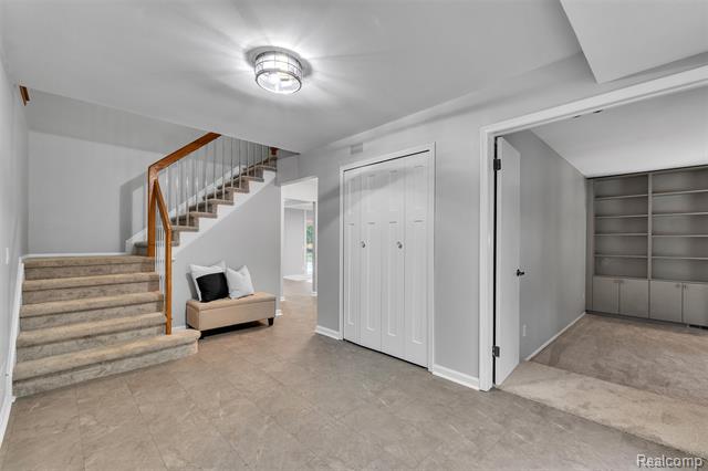 Builiding view three for 31037 North Park, Farmington, MI. 48331