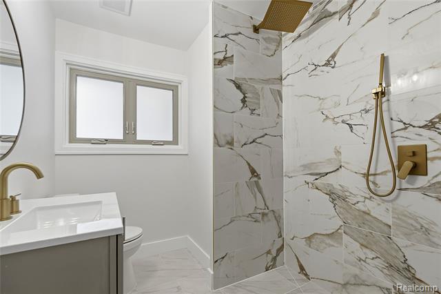 Builiding view fourteen for 32336 Tareyton, Farmington, MI. 48334