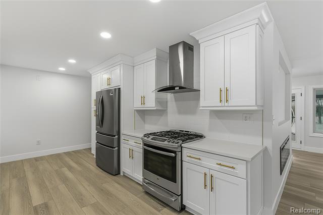 Builiding view seven for 32336 Tareyton, Farmington, MI. 48334