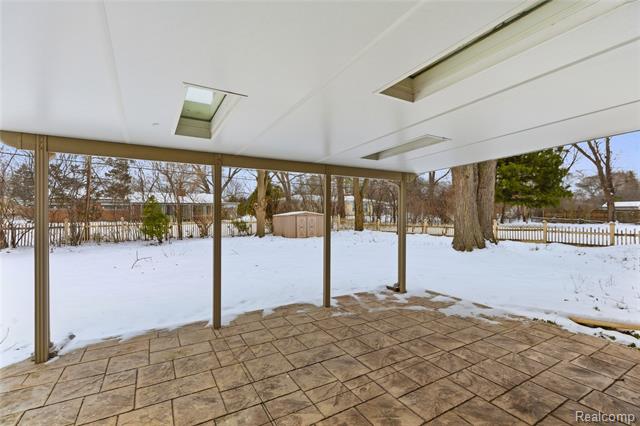 Builiding view thirty two for 32336 Tareyton, Farmington, MI. 48334