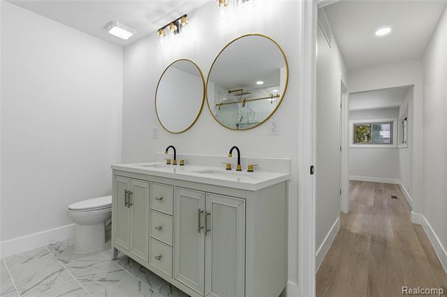 Builiding view twelve for 32336 Tareyton, Farmington, MI. 48334