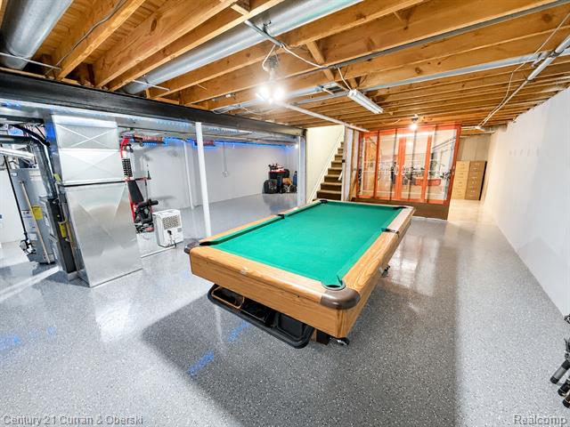 Builiding view thirty two for 31259 Applewood, Farmington, MI. 48331
