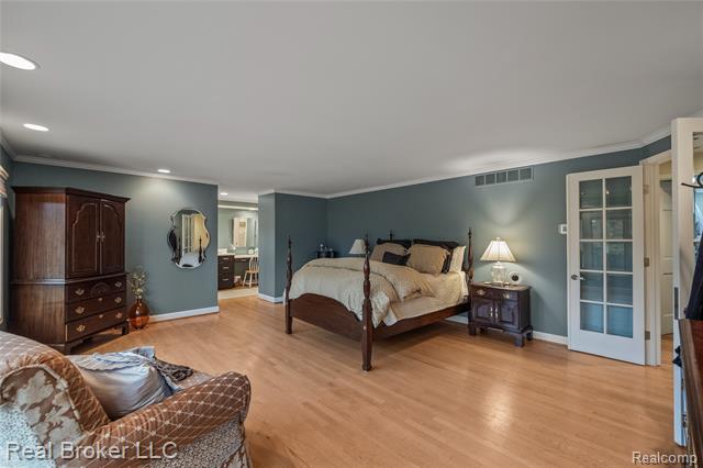 Builiding view fourteen for 7357 W Greenwich, Bloomfield Hills, MI. 48301