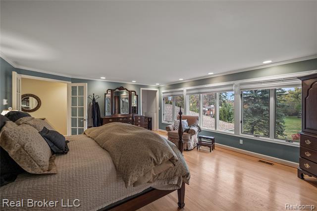 Builiding view thirteen for 7357 W Greenwich, Bloomfield Hills, MI. 48301