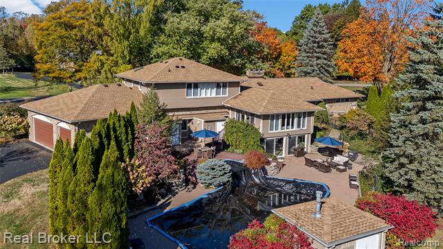 Builiding view thirty six for 7357 W Greenwich, Bloomfield Hills, MI. 48301