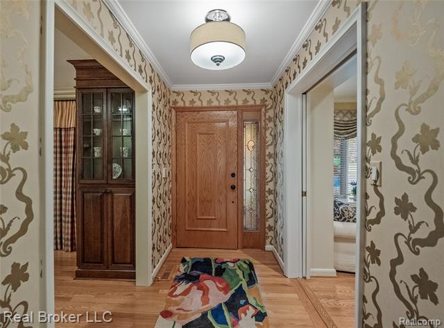 Builiding view three for 7357 W Greenwich, Bloomfield Hills, MI. 48301