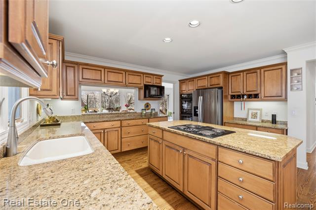 Builiding view fourteen for 7026 Daventry Woods, West Bloomfield, MI. 48322