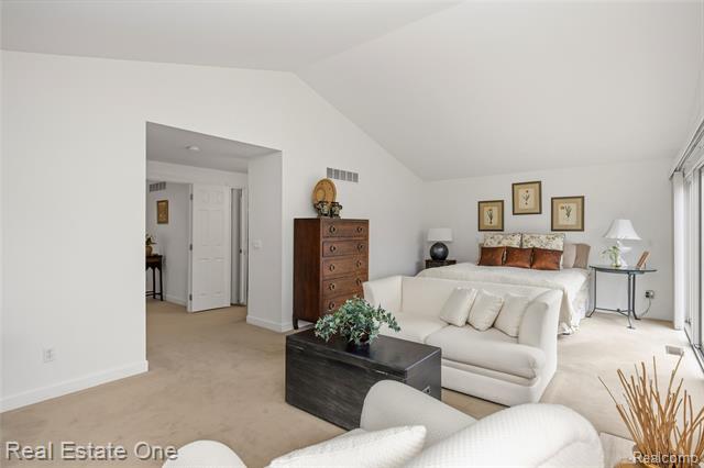 Builiding view twenty six for 7026 Daventry Woods, West Bloomfield, MI. 48322