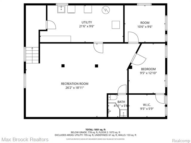 Builiding view fifty for 1544 Sheffield, Birmingham, MI. 48009
