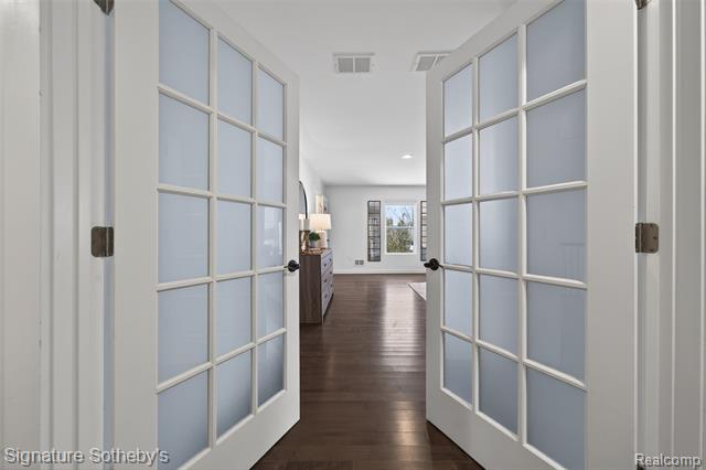 Builiding view fifteen for 1828 Henrietta, Birmingham, MI. 48009