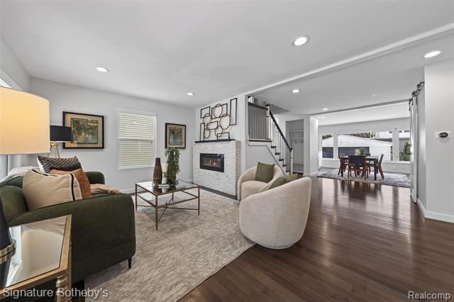 Builiding view four for 1828 Henrietta, Birmingham, MI. 48009