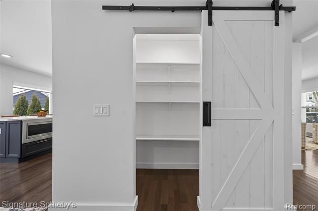 Builiding view twelve for 1828 Henrietta, Birmingham, MI. 48009