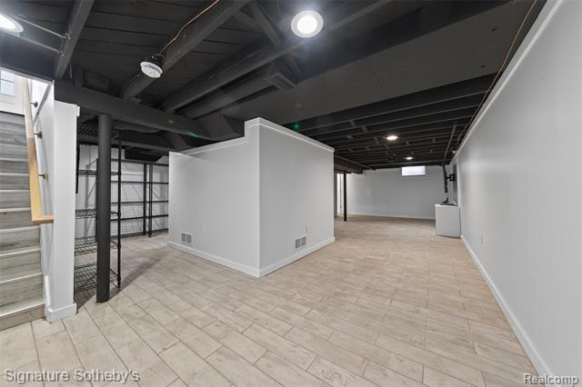 Builiding view twenty five for 1828 Henrietta, Birmingham, MI. 48009