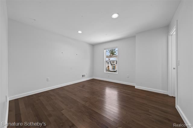 Builiding view twenty one for 1828 Henrietta, Birmingham, MI. 48009