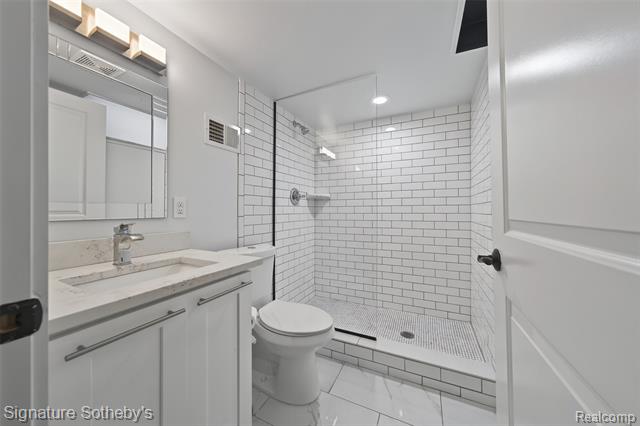 Builiding view twenty seven for 1828 Henrietta, Birmingham, MI. 48009