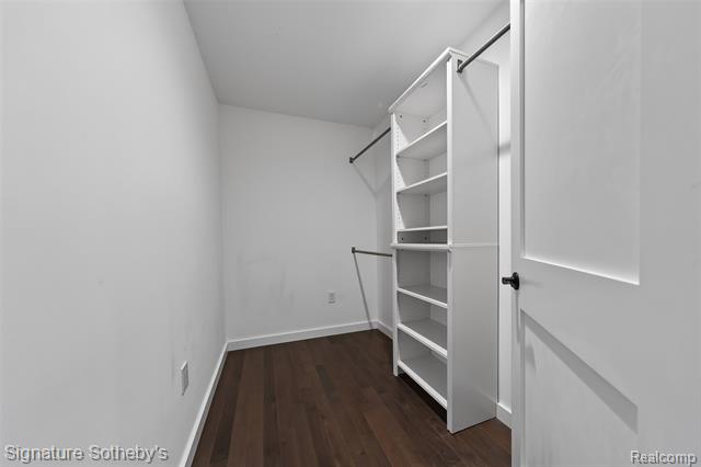 Builiding view twenty for 1828 Henrietta, Birmingham, MI. 48009