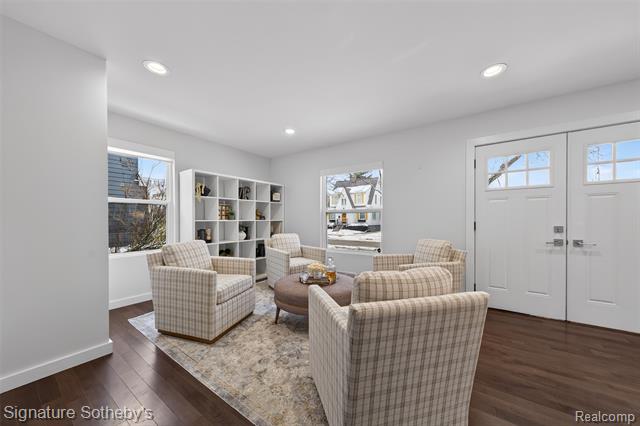 Builiding view two for 1828 Henrietta, Birmingham, MI. 48009