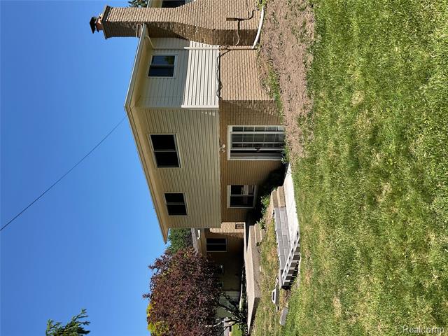Builiding view three for 7096 Riverstone, West Bloomfield, MI. 48322