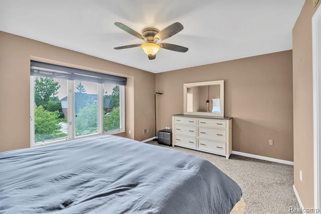 Builiding view fifty five for 7061 Trailway, West Bloomfield, MI. 48322