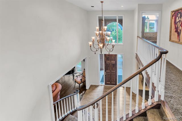 Builiding view forty nine for 7061 Trailway, West Bloomfield, MI. 48322