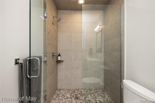 Builiding view forty five for 1284 S Bates, Birmingham, MI. 48009