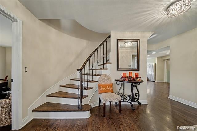 Builiding view four for 6940 Wing Lake, Bloomfield Hills, MI. 48301