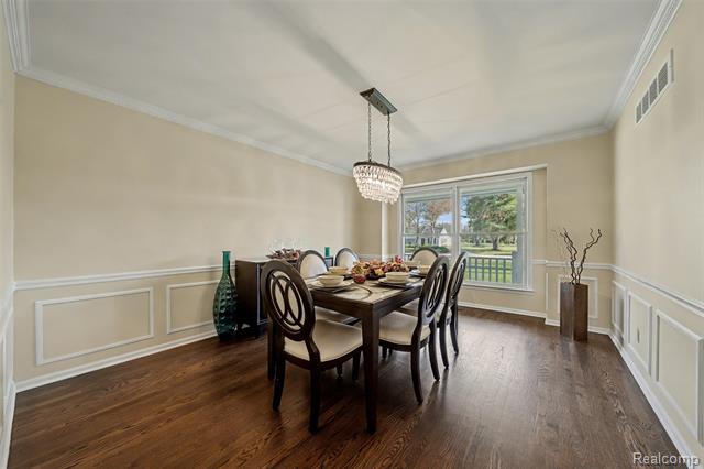 Builiding view six for 6940 Wing Lake, Bloomfield Hills, MI. 48301