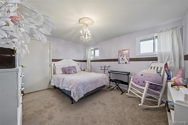 Builiding view twenty two for 6940 Wing Lake, Bloomfield Hills, MI. 48301