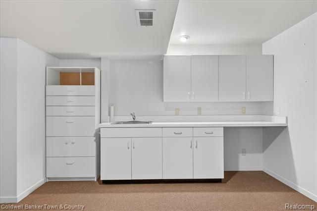Builiding view thirty six for 6172 Westbrooke, West Bloomfield, MI. 48322