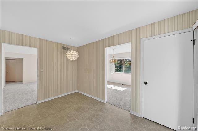 Builiding view twenty five for 6172 Westbrooke, West Bloomfield, MI. 48322