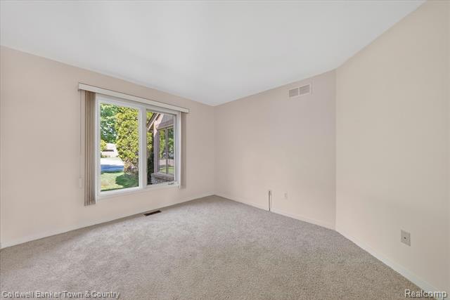Builiding view twenty two for 6172 Westbrooke, West Bloomfield, MI. 48322