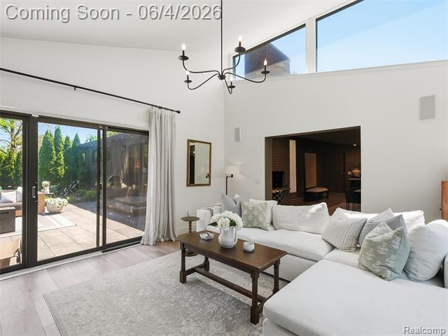 Builiding view fifteen for 2950 Middlebury, Bloomfield Hills, MI. 48301