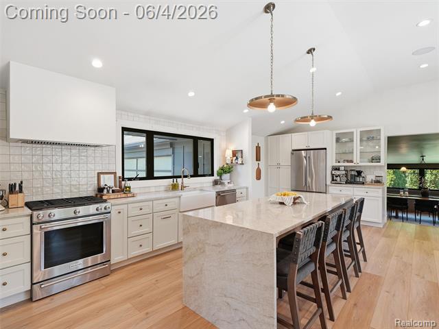 Builiding view four for 2950 Middlebury, Bloomfield Hills, MI. 48301