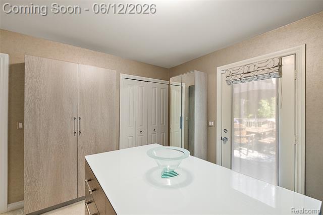 Builiding view twenty two for 1276 Hillside, Birmingham, MI. 48009