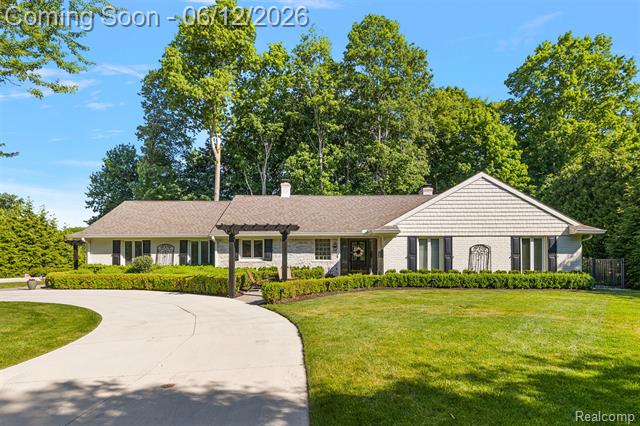 front view for 1276 Hillside Dr, Birmingham, Mi. 48009