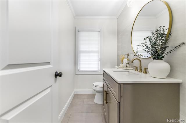 Builiding view eighteen for 7005 Cathedral, Bloomfield Hills, MI. 48301