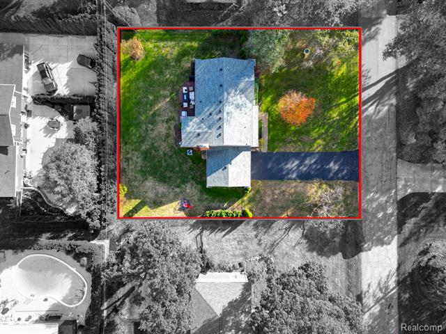 Builiding view forty eight for 7005 Cathedral, Bloomfield Hills, MI. 48301