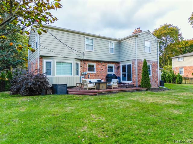 Builiding view forty two for 7005 Cathedral, Bloomfield Hills, MI. 48301