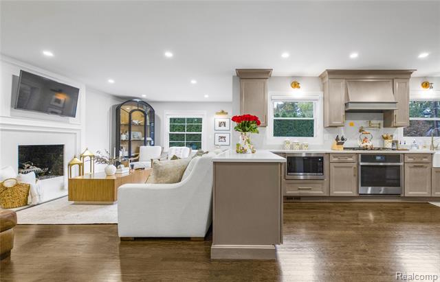 Builiding view thirteen for 7005 Cathedral, Bloomfield Hills, MI. 48301