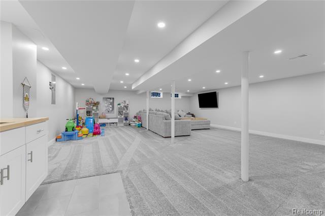 Builiding view thirty six for 7005 Cathedral, Bloomfield Hills, MI. 48301