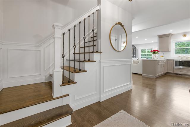 Builiding view twenty for 7005 Cathedral, Bloomfield Hills, MI. 48301