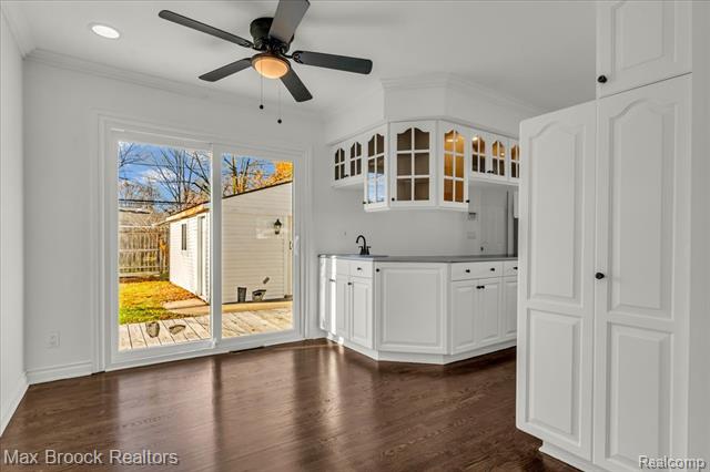 Builiding view six for 199 Lyons, Troy, MI. 48083